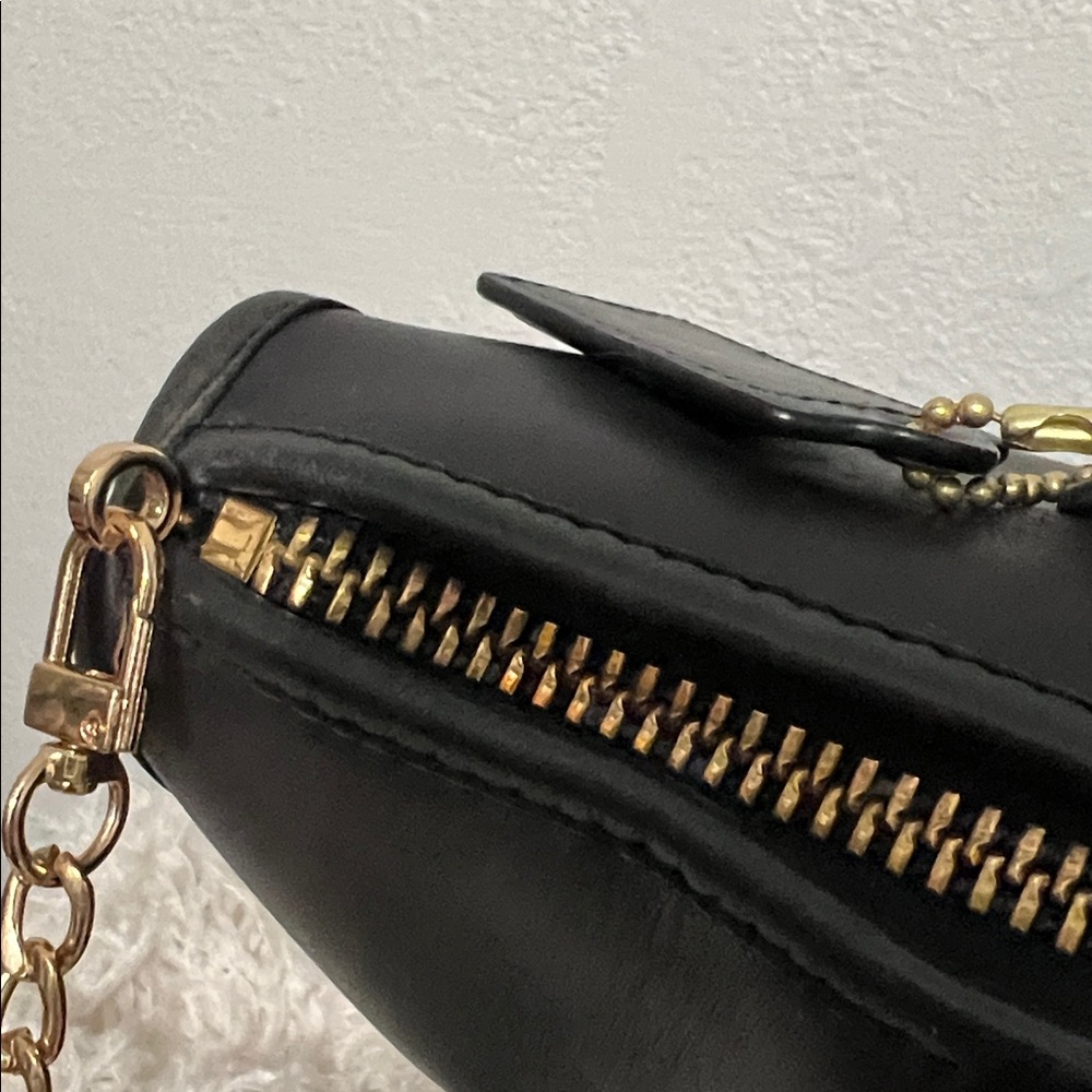 Vintage Coach New York Black Slim Satchel - Picture 9 of 17